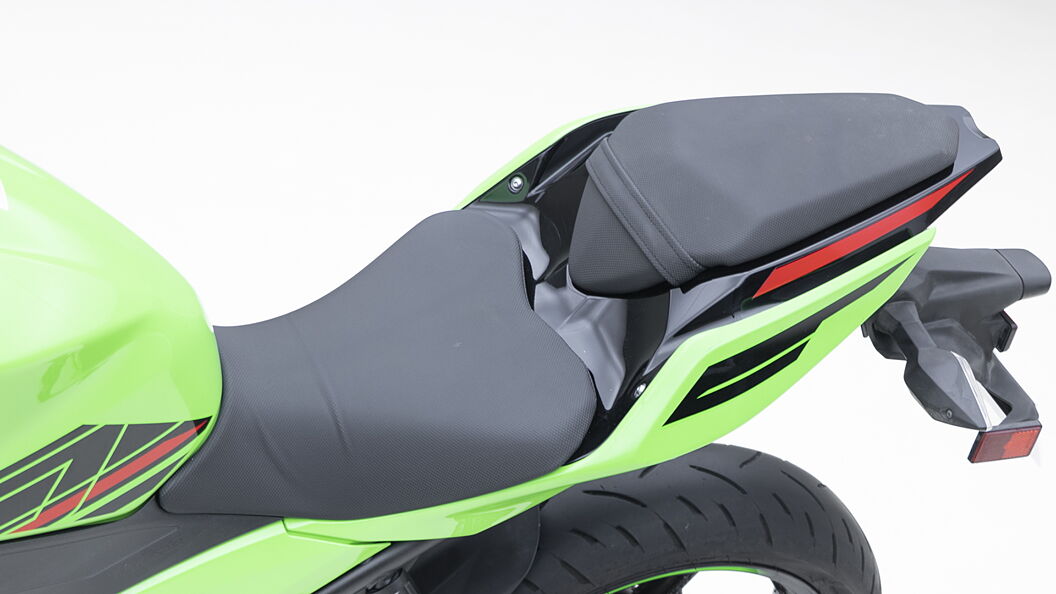 Ninja 400 store pillion seat