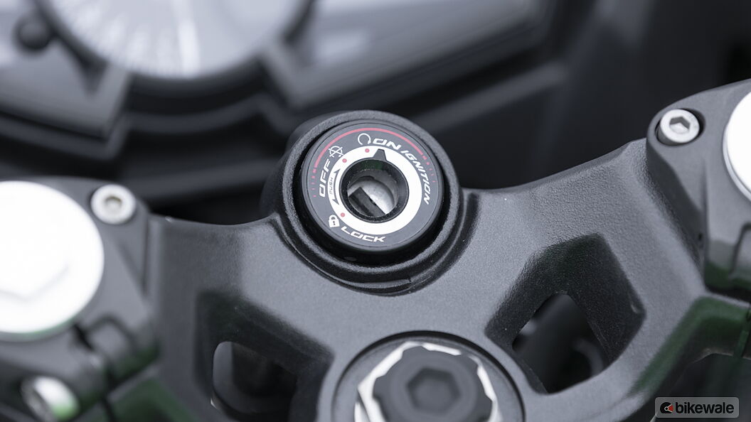 Kawasaki Ninja 400 Steering Lock