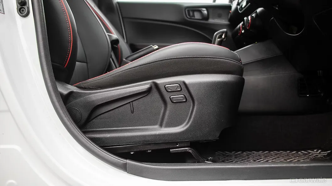 Venue N Line Seat Adjustment Manual for Driver Image, Venue N Line