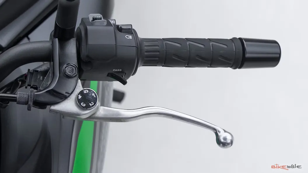 Kawasaki Versys 650 Clutch Lever Image BikeWale