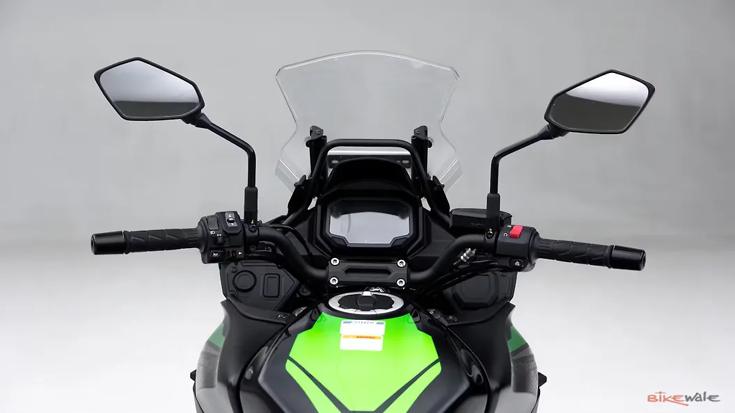 Kawasaki Versys 650 Hazard Warning Lights Switch Image BikeWale