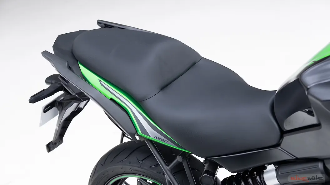 Kawasaki Versys 650 Split Seat Image BikeWale