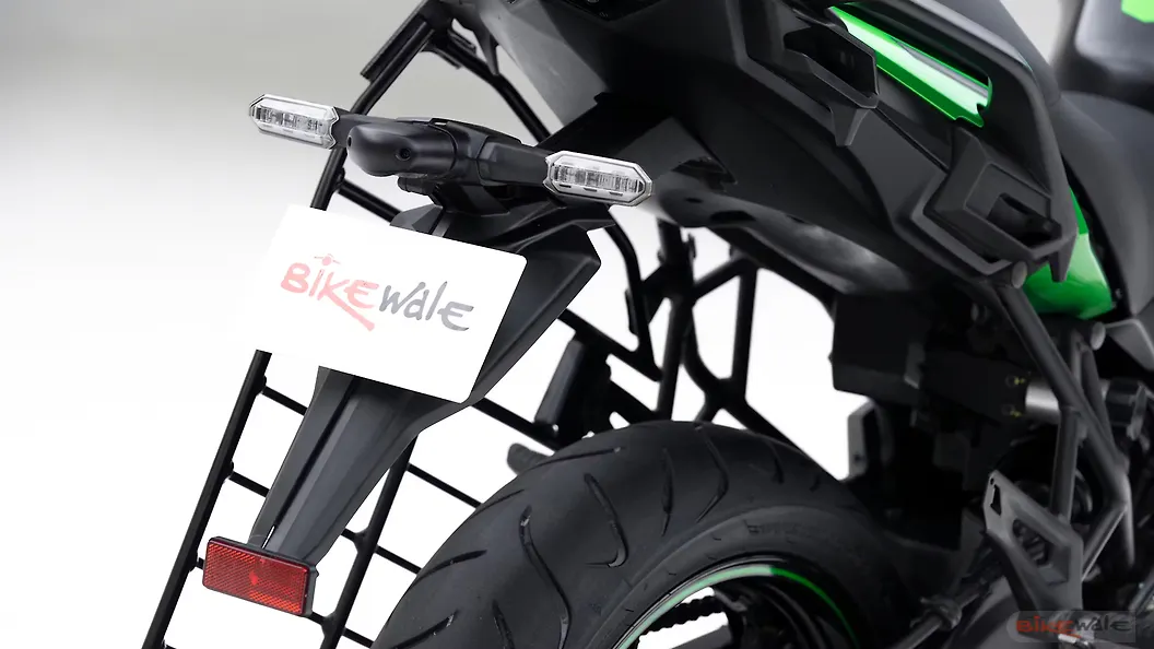 Kawasaki Versys 650 Rear Turn Indicators Image BikeWale