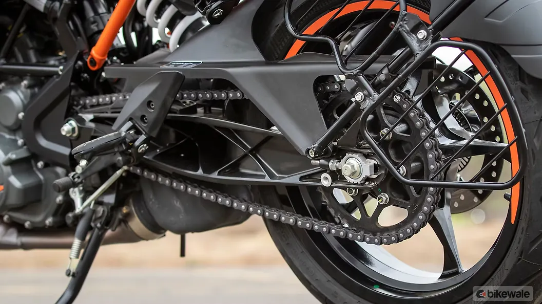 KTM RC 390 Drive Chain and Sprocket Image BikeWale
