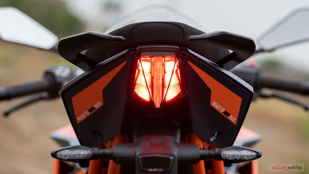 KTM RC 390 Rear Turn Indicators Image BikeWale