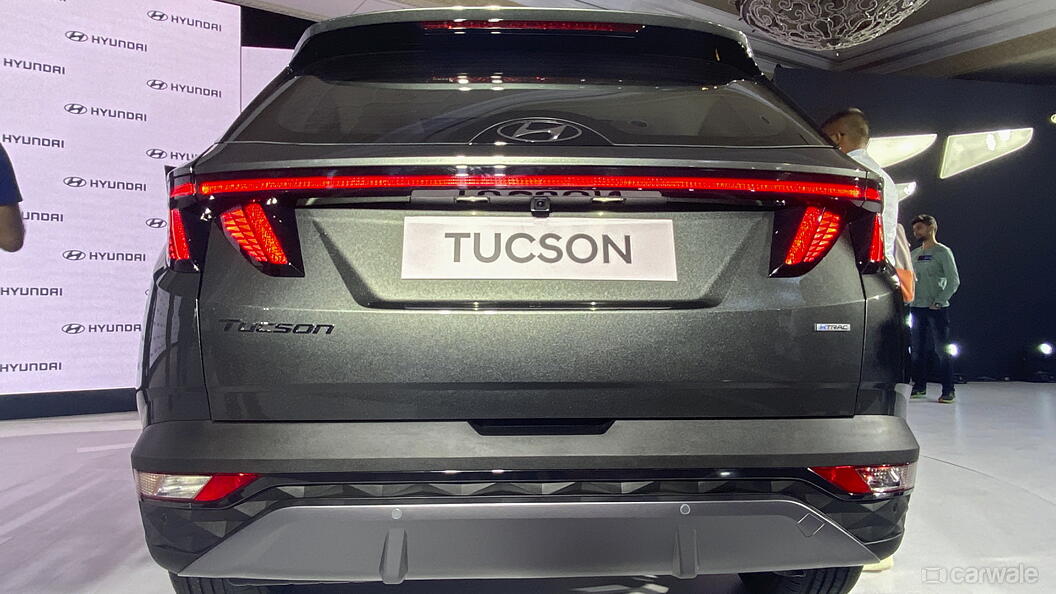 Tucson Rear View Image, Tucson Photos in India - CarWale