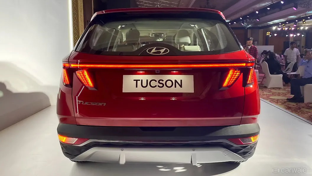 Tucson Rear View Image, Tucson Photos in India - CarWale