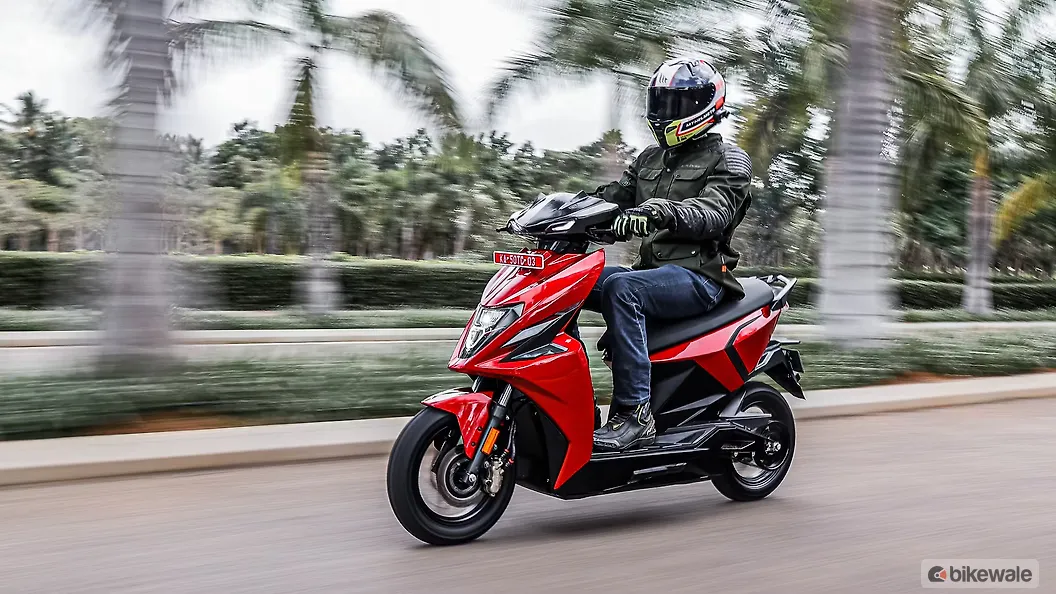 Simple Energy One [2023-2025] Left Side View Image – BikeWale