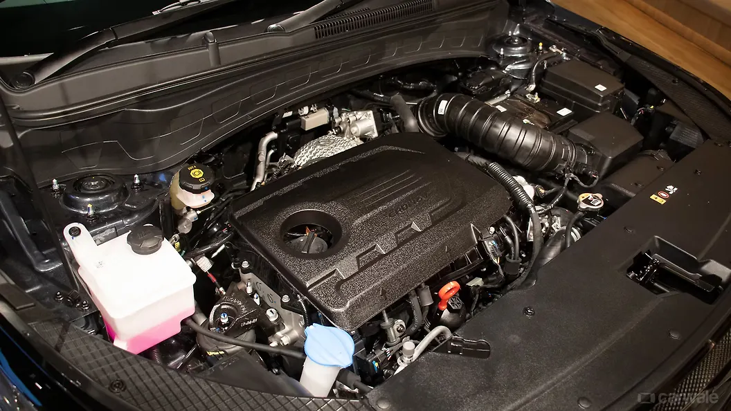 Seltos Engine Shot Image, Seltos Photos in India CarWale