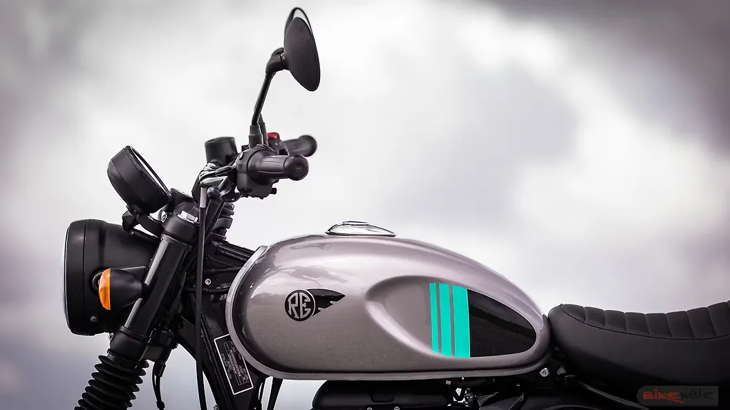 Royal Enfield Hunter 350 Fuel Tank Image BikeWale