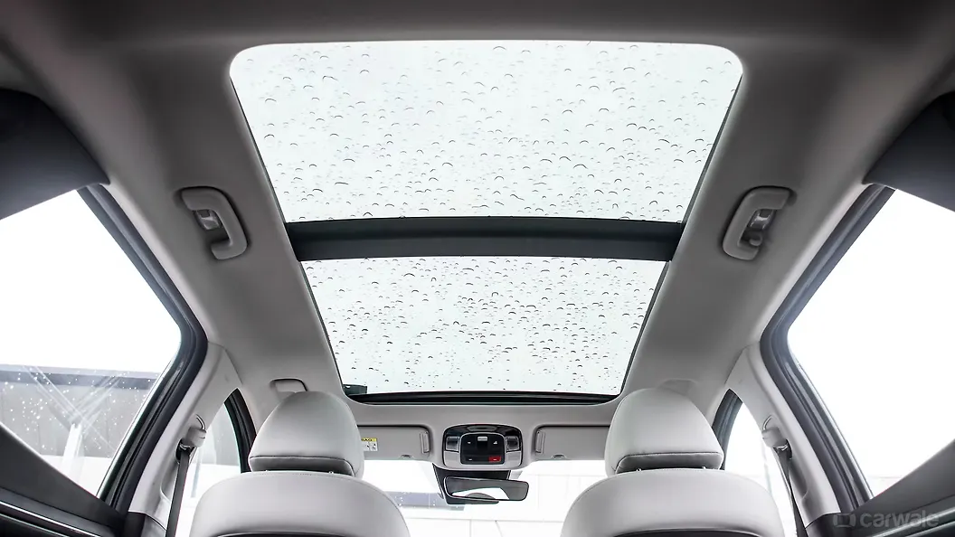 Tucson Sunroof/Moonroof Image, Tucson Photos in India - CarWale