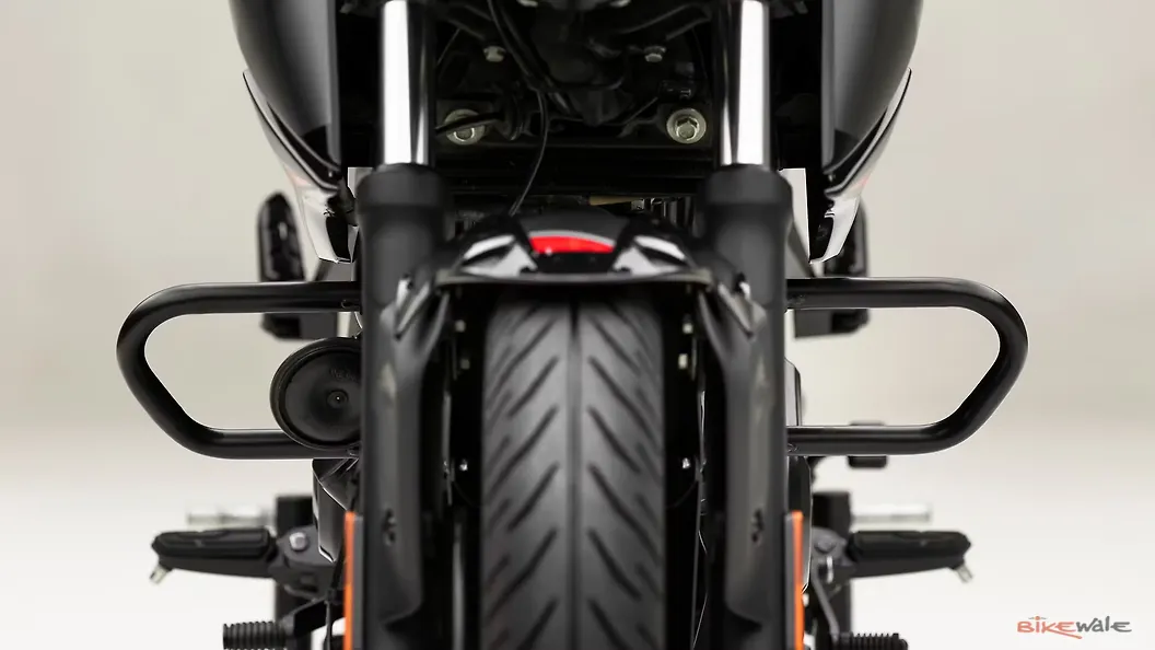 Bajaj Pulsar N160 Engine Crash Guard Image BikeWale