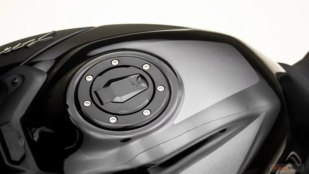 Bajaj Pulsar N160 Fuel Tank Image BikeWale
