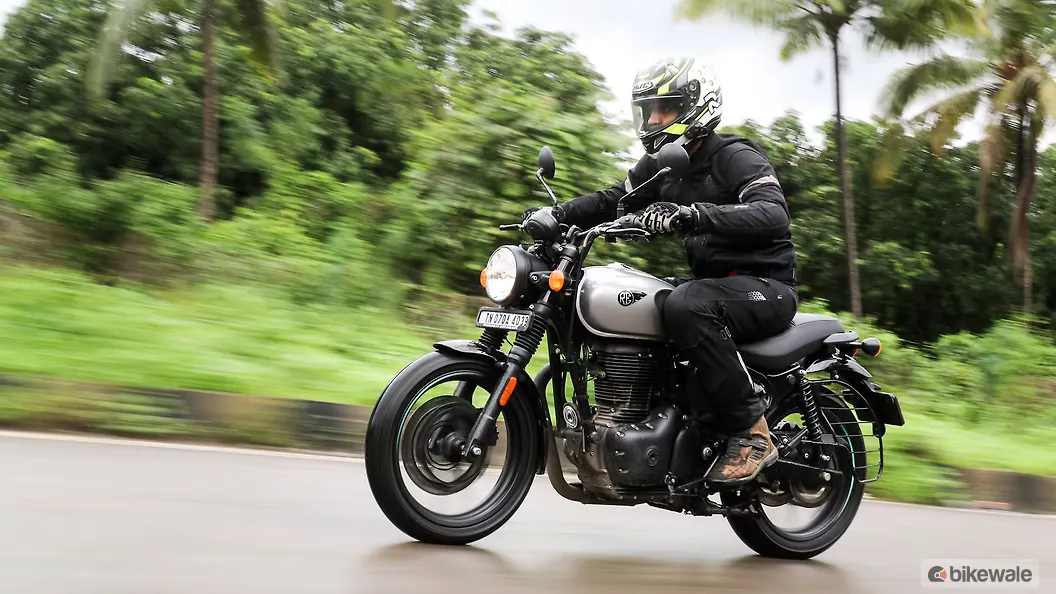 Royal Enfield Hunter 350 [2024] Left Front Three Quarter Image – BikeWale