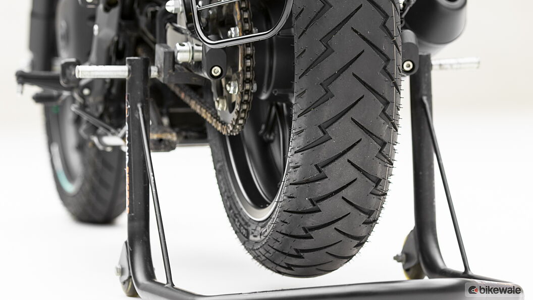 Royal Enfield Hunter 350 Rear Tyre Image – BikeWale