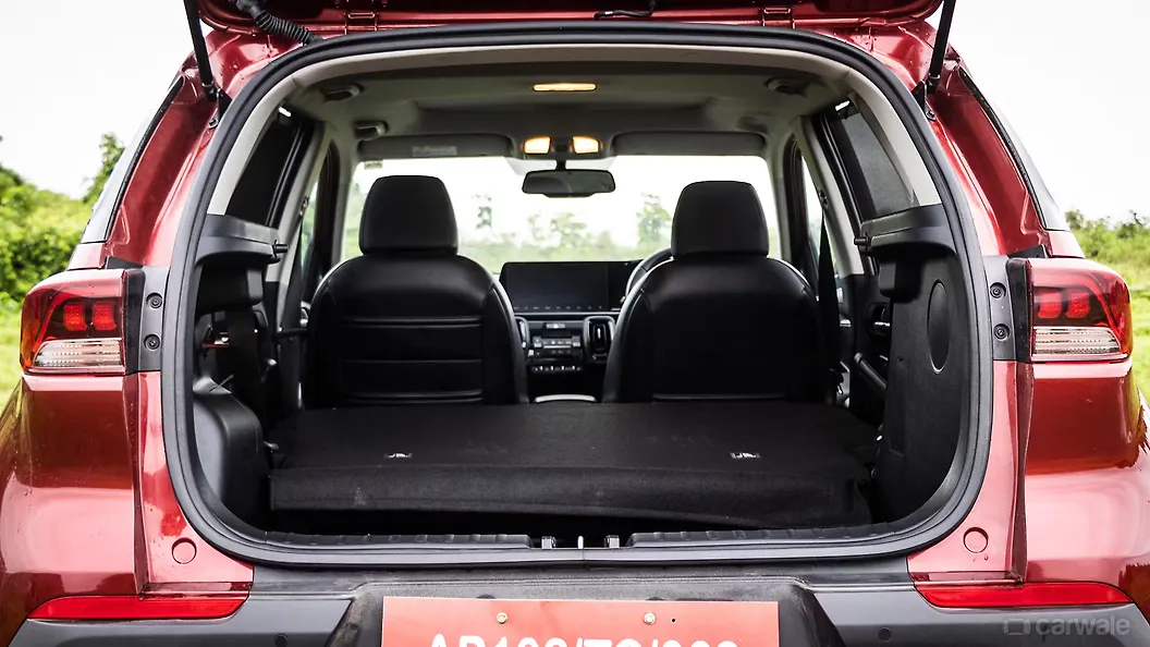 Open Boot/Trunk Image, Photos in India CarWale