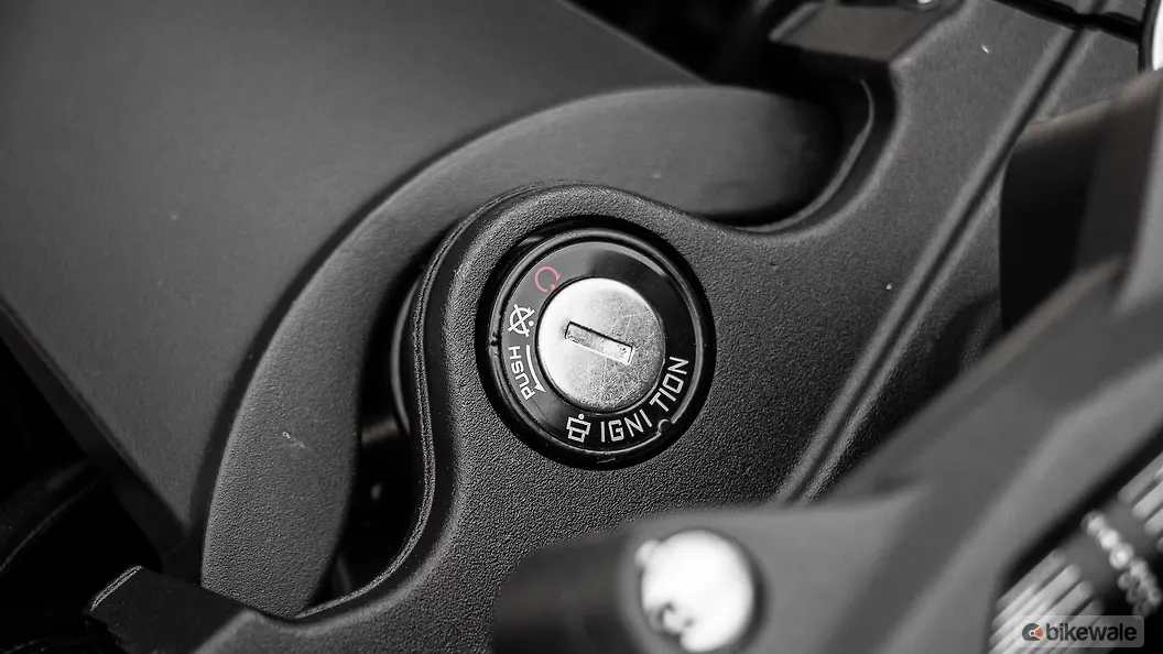 Keeway V302C Ignition Switch Image – BikeWale