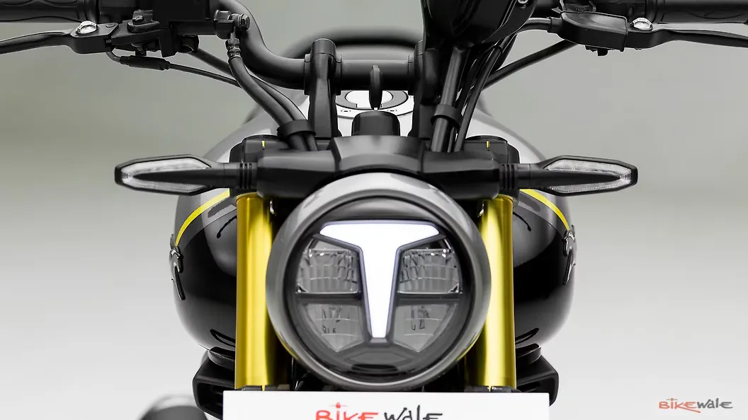TVS Ronin Projector Headlight Image BikeWale