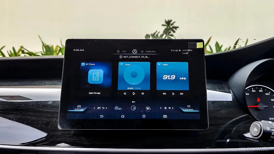 e6 Infotainment System Image, e6 Photos in India CarWale