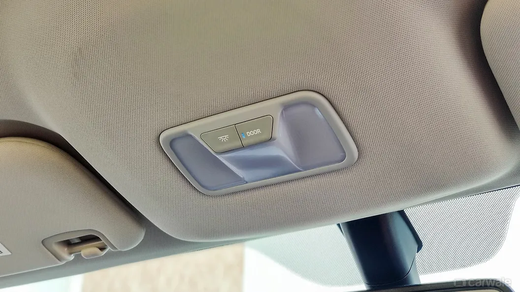 e6 Roof Mounted Controls/Sunroof & Cabin Light Controls Image, e6