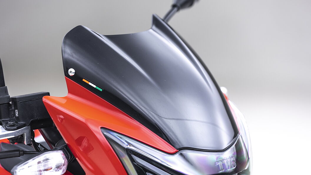 Tvs apache rtr 160 deals 4v visor online