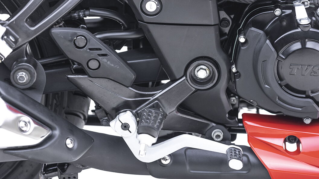 Apache rtr 160 engine plate deals price