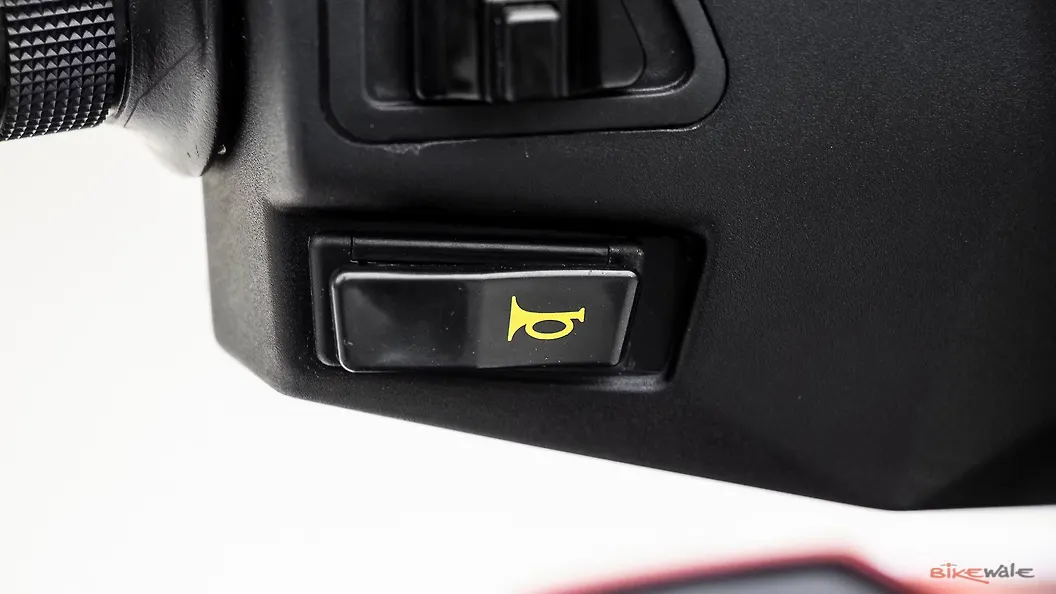 Hero Xoom Horn Switch Image BikeWale