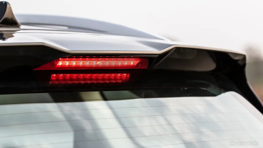 Hector Rear High Mounted Stop Lamp Image, Hector Photos in India CarWale