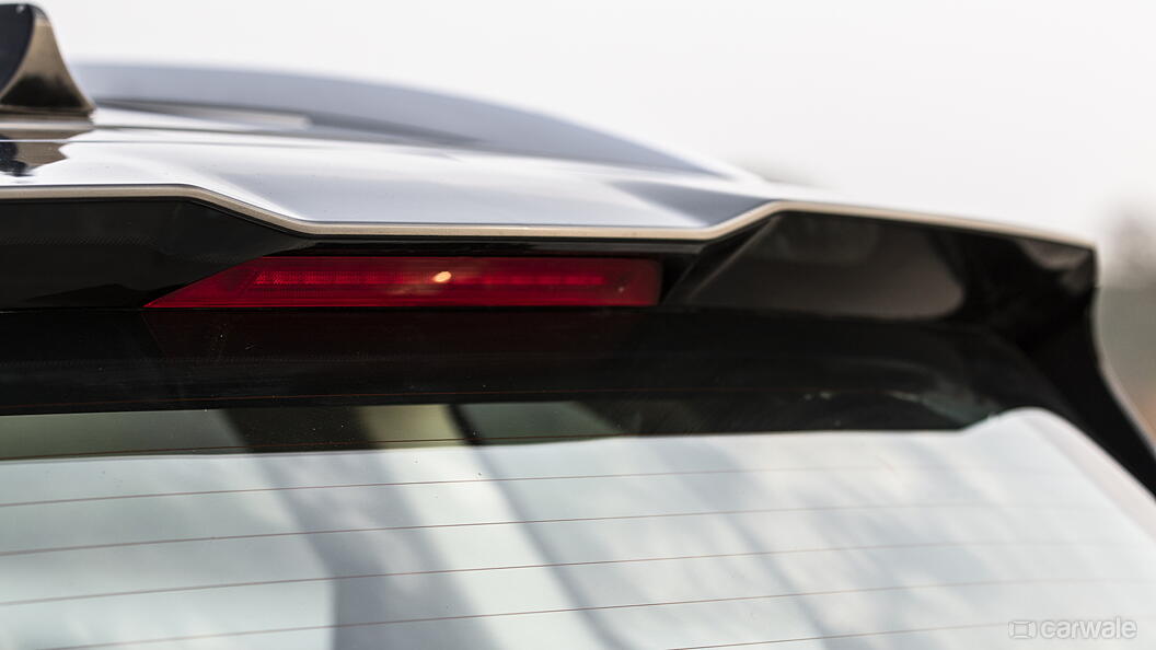 Hector Rear Spoiler Image, Hector Photos in India - CarWale