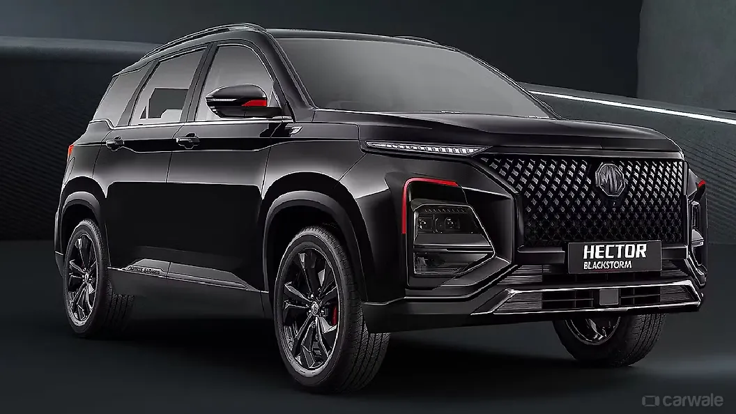 MG Hector Right Front Three Quarter