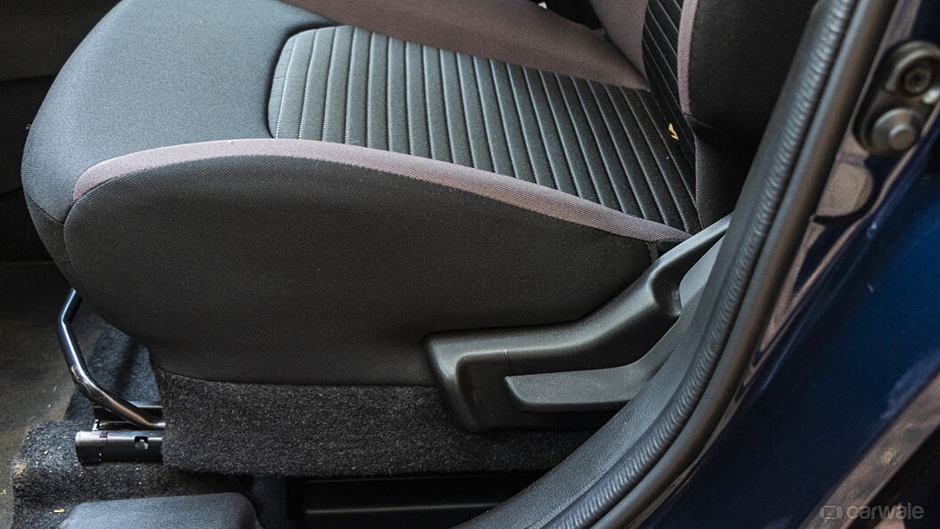 Maruti Suzuki Fronx Seat Adjustment Manual for Front Passenger