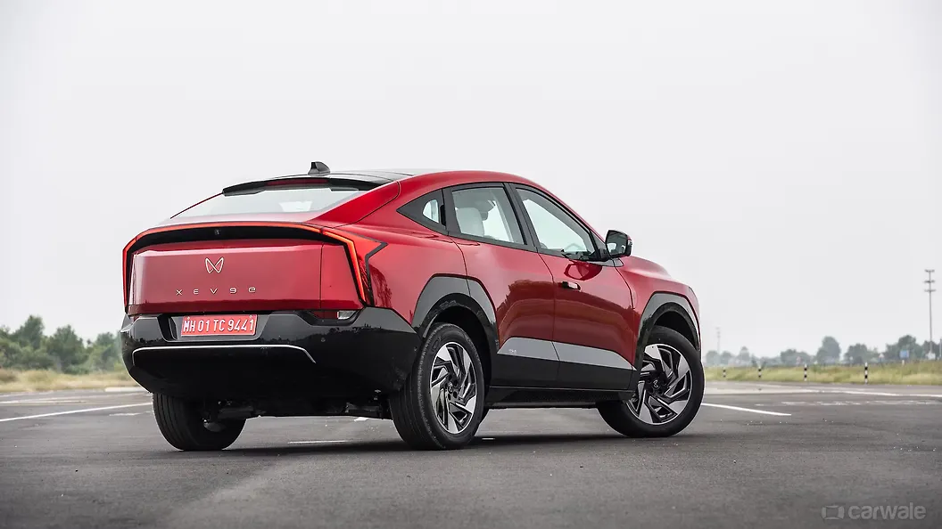 Mahindra XEV 9e Right Rear Three Quarter