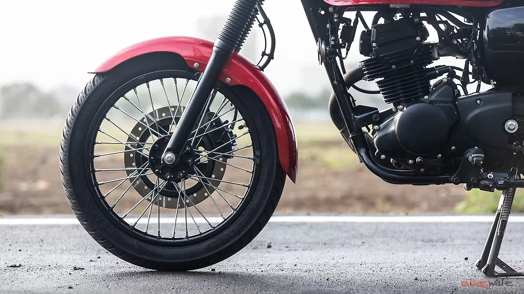 Kawasaki W175 Bar End weight Image – BikeWale