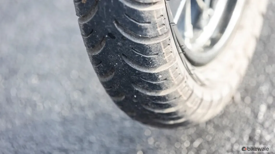 Kawasaki W175 Rear Tyre Image – BikeWale