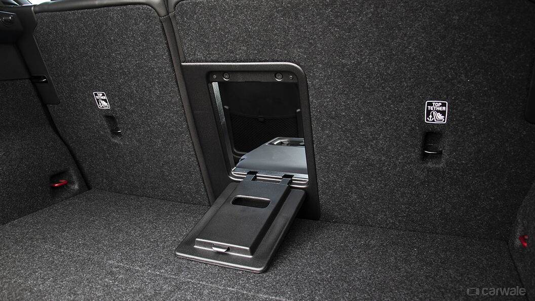 Discontinued Volvo XC40 2018 Bootspace Rear Split Seat Folded