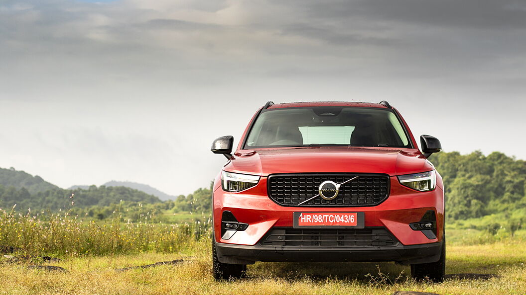 Discontinued Volvo XC40 2018 Front View