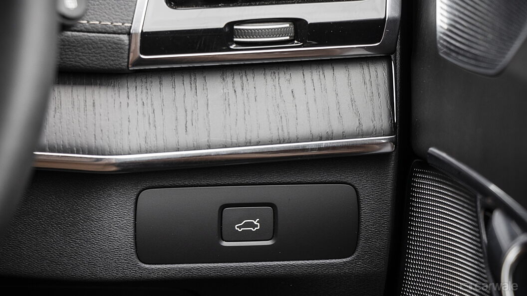 Volvo XC90 Boot Release Lever/Fuel Lid Release Lever