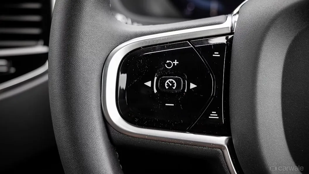 XC90 Left Steering Mounted Controls Image, XC90 Photos in India CarWale