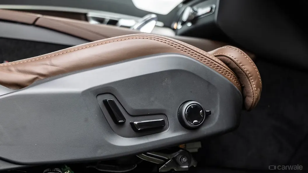 XC90 Seat Adjustment Electric for Driver Image, XC90 Photos in India