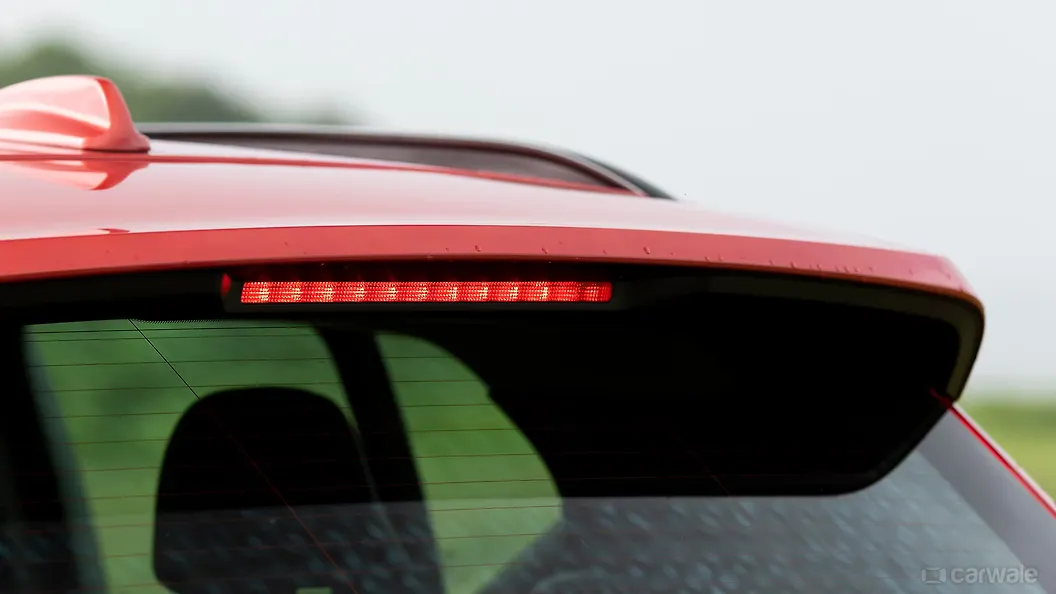XC40 Rear High Mounted Stop Lamp Image, XC40 Photos in India CarWale