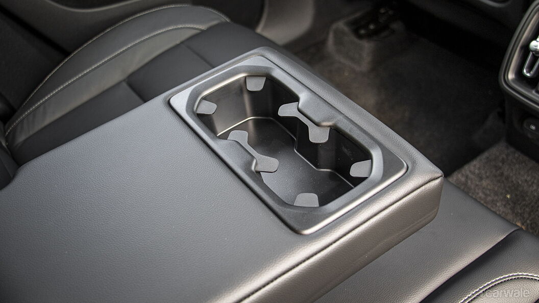 Volvo XC40 Rear Cup Holders