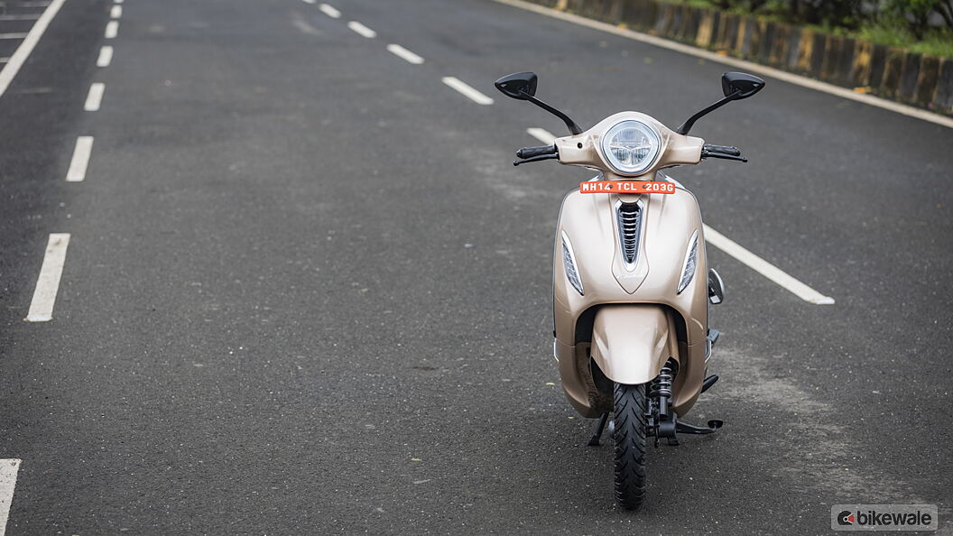 Bajaj Chetak [2020-2024] Front View Image – BikeWale