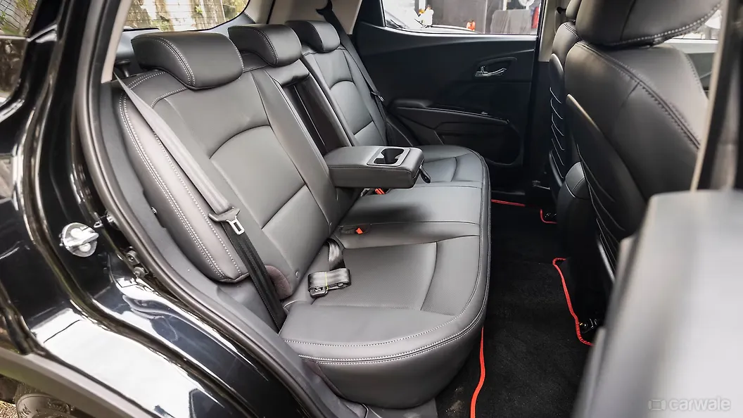 XUV300 TurboSport Rear Power Window Switches Image, XUV300 TurboSport