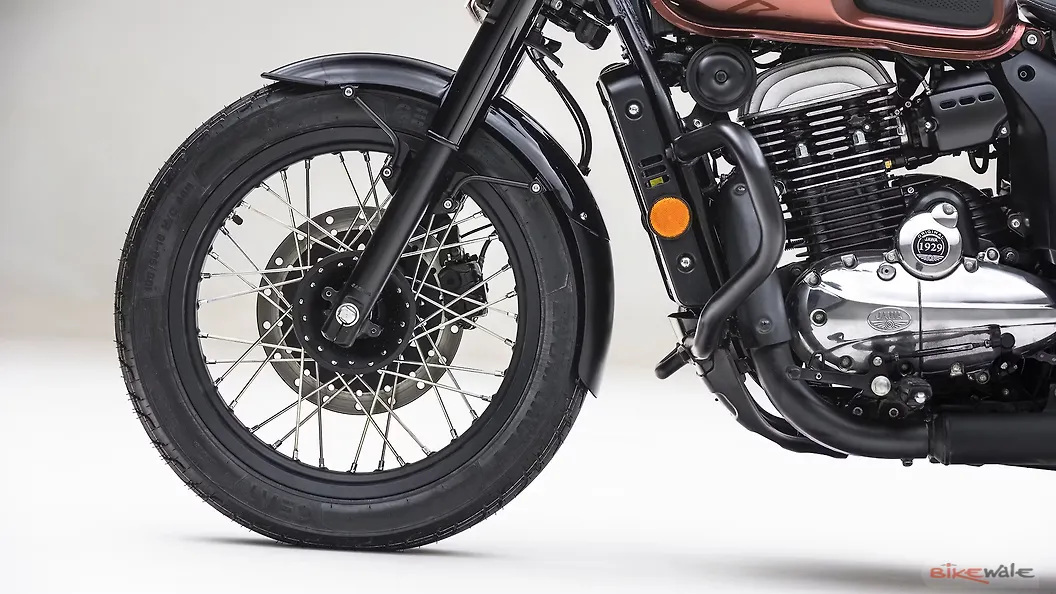 Java Bike Tank Jawa 42 Bobber Fuel Tank Image – BikeWale