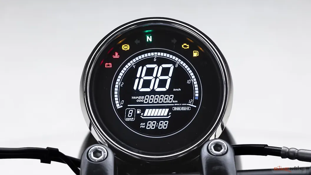 Jawa 42 Bobber Gear Shift Indicator Image BikeWale