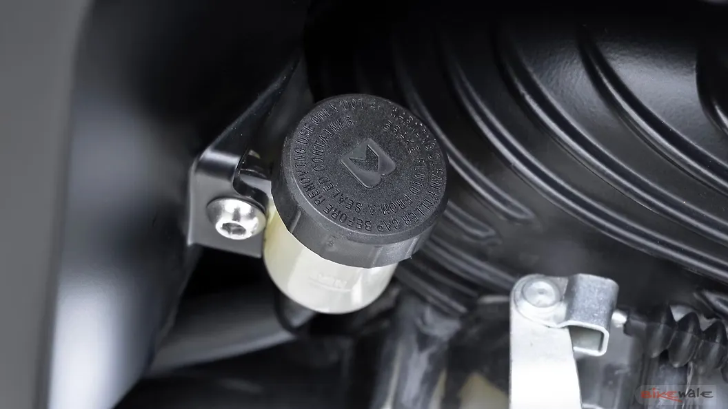 Jawa 42 Bobber Engine From Right Image BikeWale