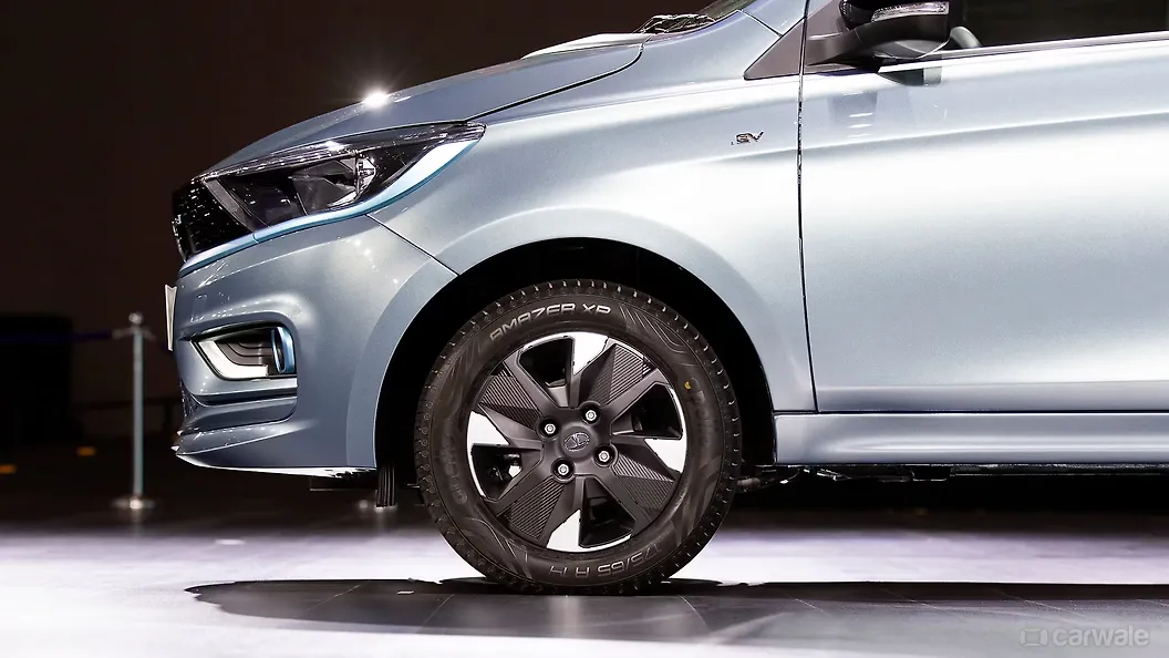 Tiago EV Front Fender Image, Tiago EV Photos in India CarWale