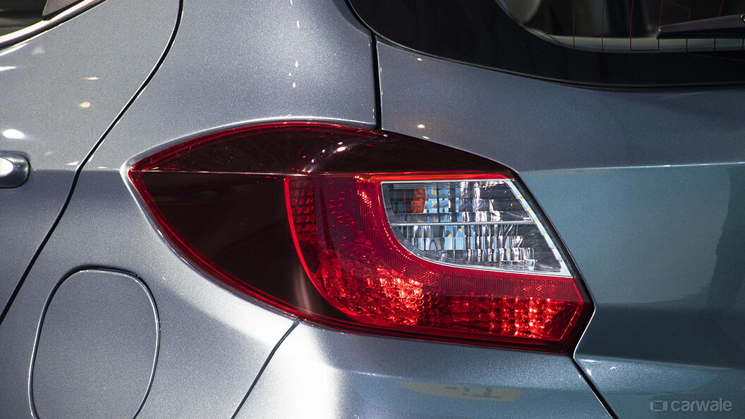 Tiago EV Tail Light/Tail Lamp Image, Tiago EV Photos in India - CarWale