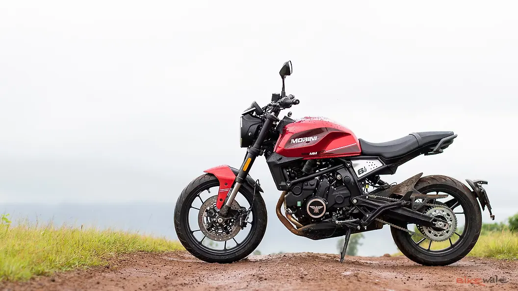 Moto Morini Seiemmezzo 6 ½ Twins: First Look Review - BikeWale