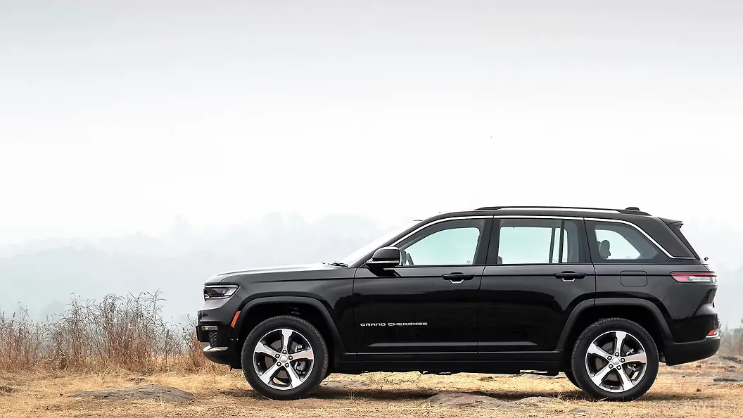 Grand Cherokee Left Side View Image, Grand Cherokee Photos in India ...